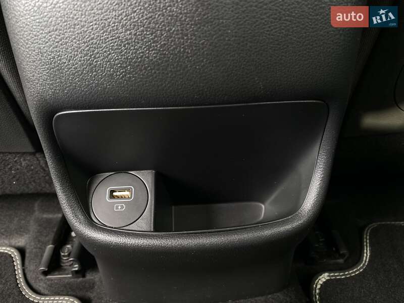 Внедорожник / Кроссовер Hyundai Kona Electric 2022 в Львове