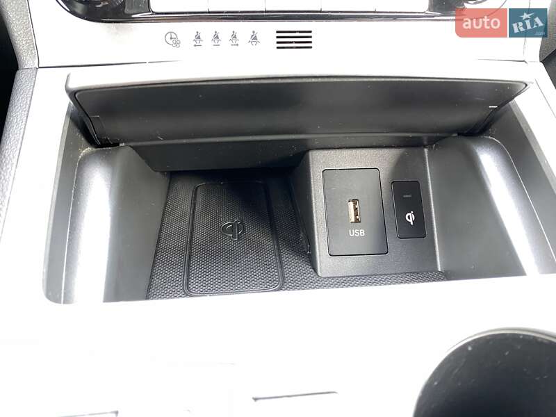 Внедорожник / Кроссовер Hyundai Kona Electric 2022 в Львове