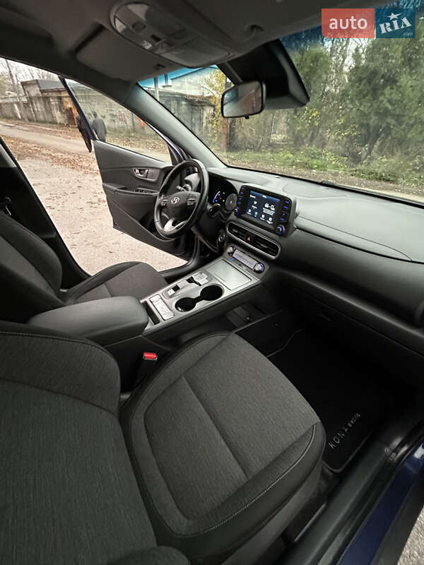 Позашляховик / Кросовер Hyundai Kona Electric 2020 в Дніпрі