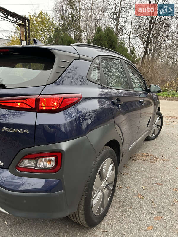 Позашляховик / Кросовер Hyundai Kona Electric 2020 в Дніпрі