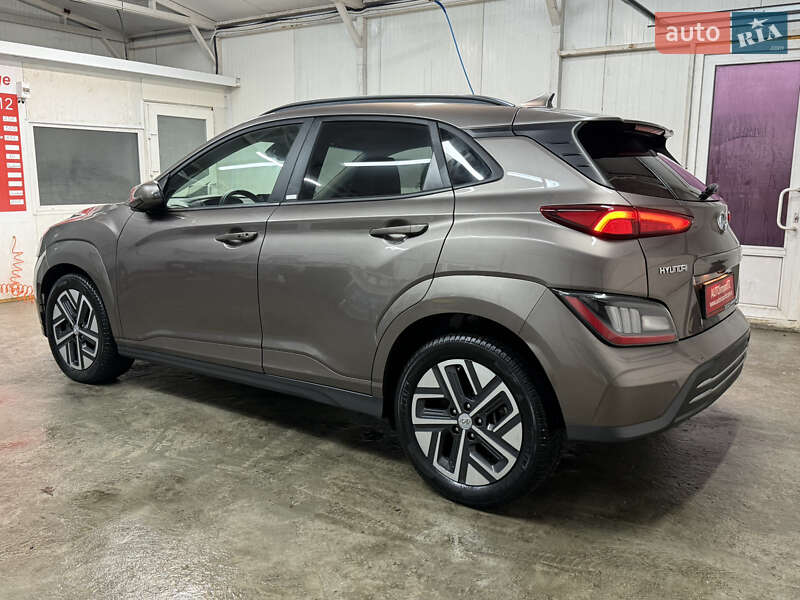 Внедорожник / Кроссовер Hyundai Kona Electric 2021 в Львове