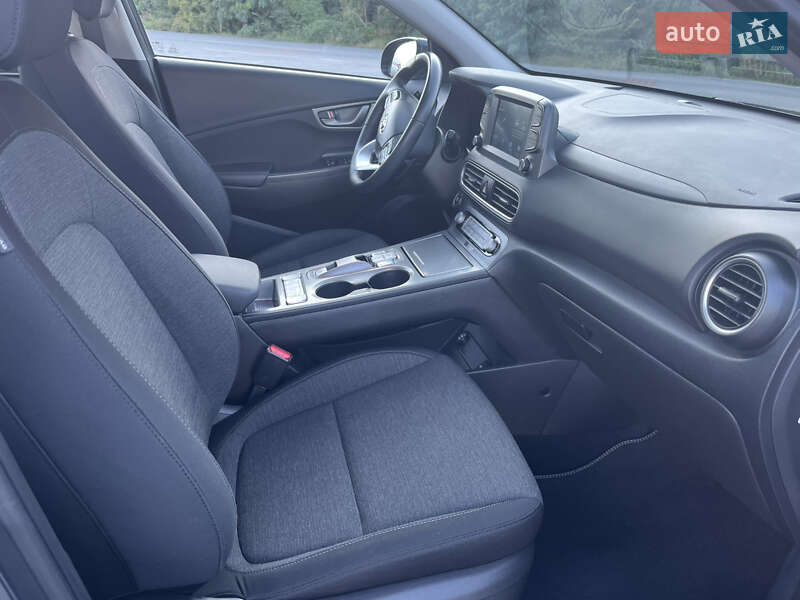 Внедорожник / Кроссовер Hyundai Kona Electric 2020 в Виннице