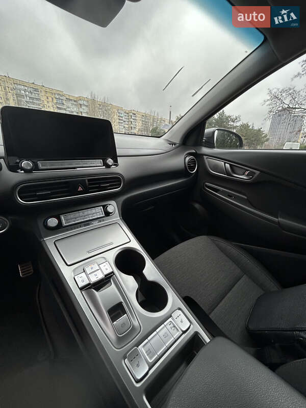 Внедорожник / Кроссовер Hyundai Kona Electric 2020 в Днепре фото 23 Внедорожник / Кроссовер Hyundai Kona Electric 2020 в Днепре