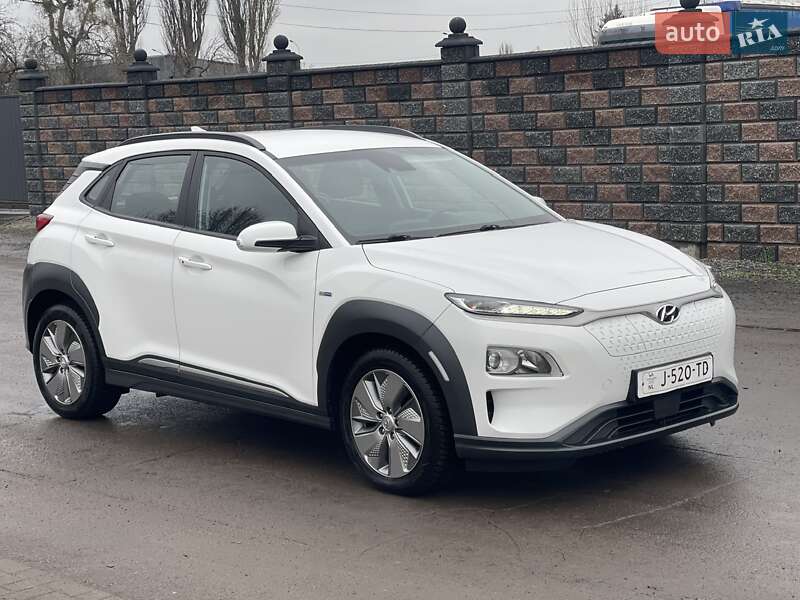 Внедорожник / Кроссовер Hyundai Kona Electric 2020 в Ровно