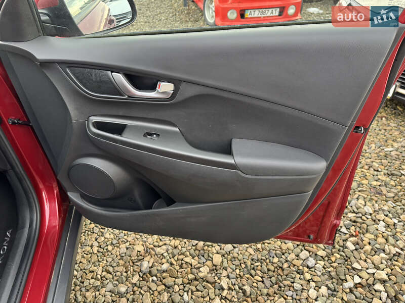 Внедорожник / Кроссовер Hyundai Kona Electric 2022 в Ивано-Франковске