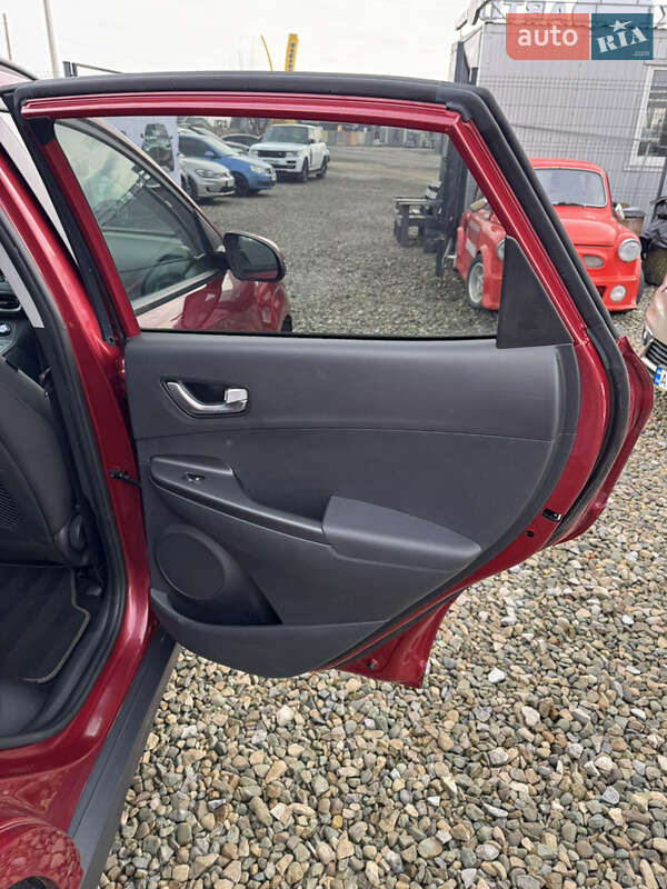 Внедорожник / Кроссовер Hyundai Kona Electric 2022 в Ивано-Франковске