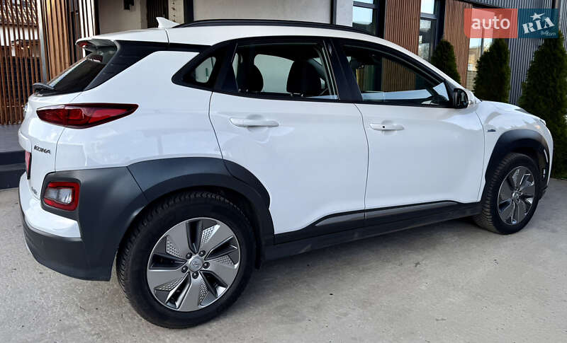 Внедорожник / Кроссовер Hyundai Kona Electric 2020 в Киеве фото 26 Внедорожник / Кроссовер Hyundai Kona Electric 2020 в Киеве