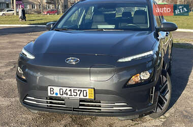 Внедорожник / Кроссовер Hyundai Kona Electric 2022 в Ровно