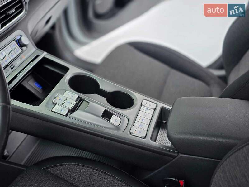 Внедорожник / Кроссовер Hyundai Kona Electric 2020 в Луцке
