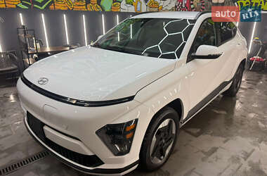 Позашляховик / Кросовер Hyundai Kona Electric 2024 в Києві