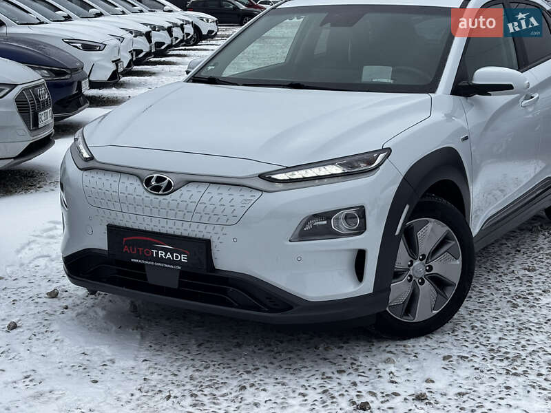 Внедорожник / Кроссовер Hyundai Kona Electric 2021 в Львове