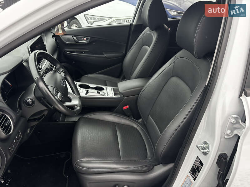 Внедорожник / Кроссовер Hyundai Kona Electric 2021 в Львове