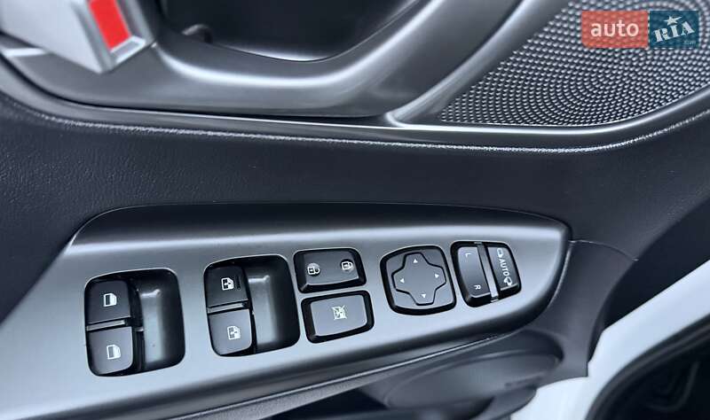 Внедорожник / Кроссовер Hyundai Kona Electric 2021 в Львове