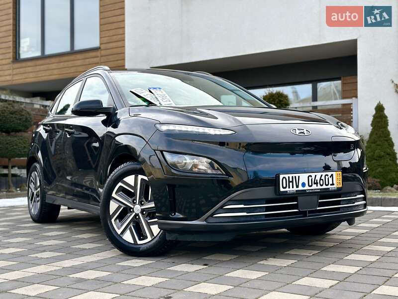 Внедорожник / Кроссовер Hyundai Kona Electric 2021 в Стрые