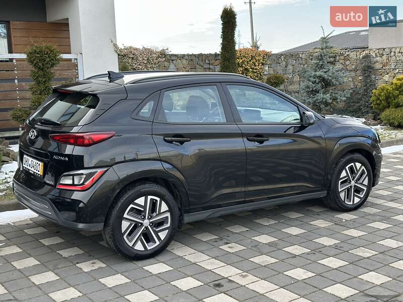 Внедорожник / Кроссовер Hyundai Kona Electric 2021 в Стрые