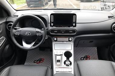 Позашляховик / Кросовер Hyundai Kona 2019 в 