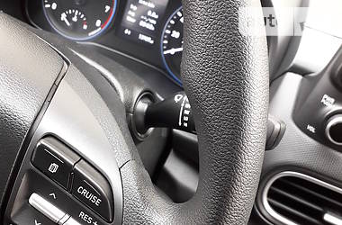 Позашляховик / Кросовер Hyundai Kona 2018 в 
