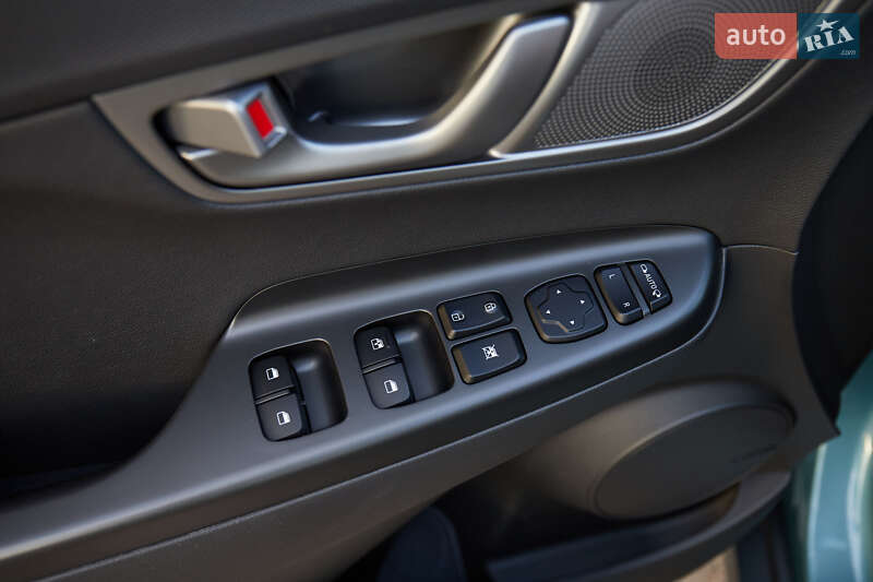 Внедорожник / Кроссовер Hyundai Kona 2020 в Киеве