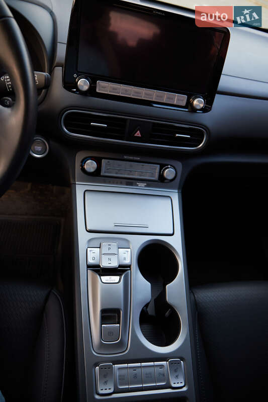 Внедорожник / Кроссовер Hyundai Kona 2020 в Киеве