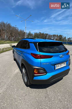 Внедорожник / Кроссовер Hyundai Kona 2018 в 