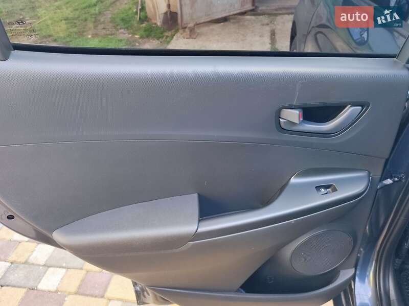 Внедорожник / Кроссовер Hyundai Kona 2018 в Раздельной фото 6 Внедорожник / Кроссовер Hyundai Kona 2018 в Раздельной