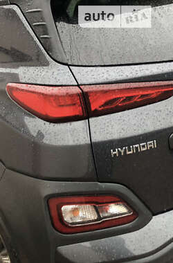 Внедорожник / Кроссовер Hyundai Kona 2020 в Стрые