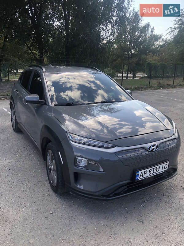 Внедорожник / Кроссовер Hyundai Kona 2019 в 