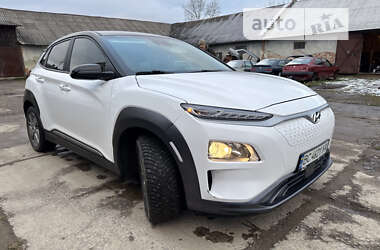 Позашляховик / Кросовер Hyundai Kona 2021 в Львові