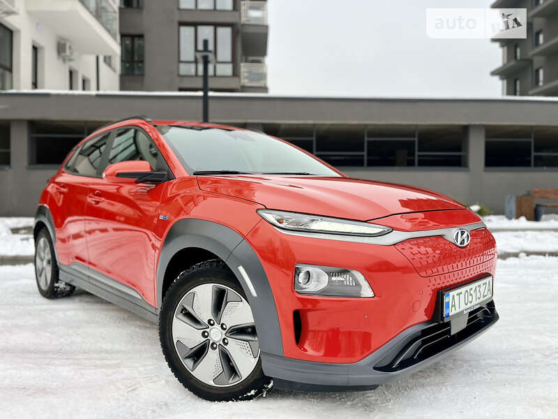 Внедорожник / Кроссовер Hyundai Kona 2018 в Ивано-Франковске