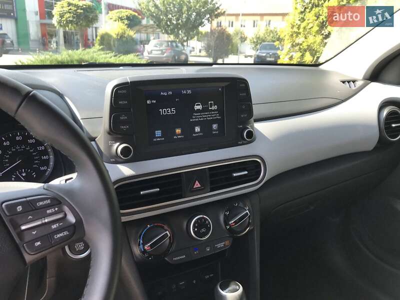 Позашляховик / Кросовер Hyundai Kona 2020 в Ужгороді