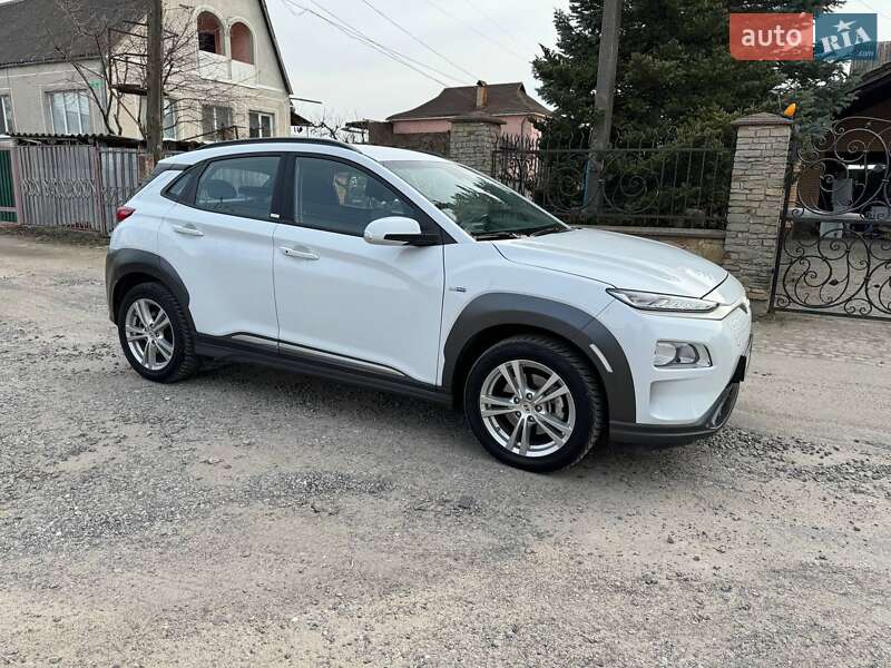 Внедорожник / Кроссовер Hyundai Kona 2020 в Виннице