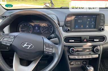 Внедорожник / Кроссовер Hyundai Kona 2018 в 