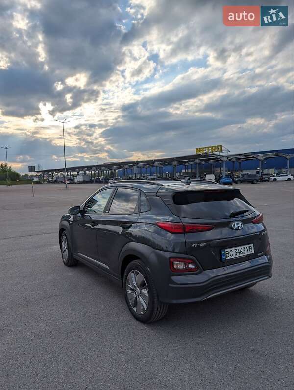 Внедорожник / Кроссовер Hyundai Kona 2020 в Львове