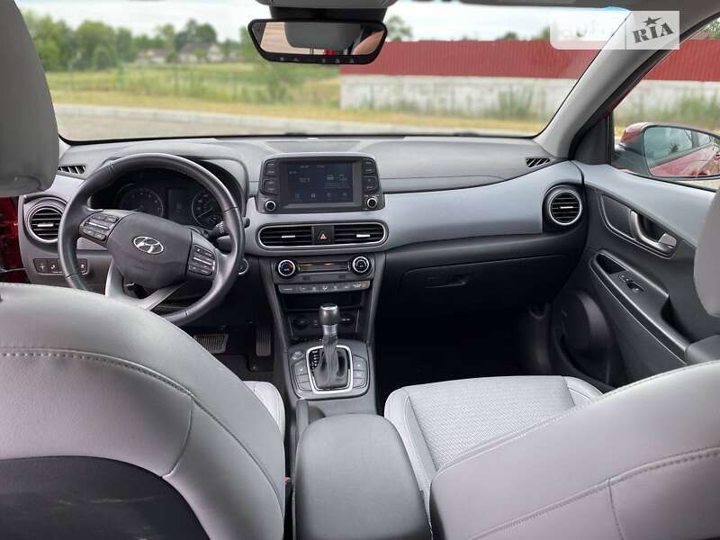 Внедорожник / Кроссовер Hyundai Kona 2020 в Киеве