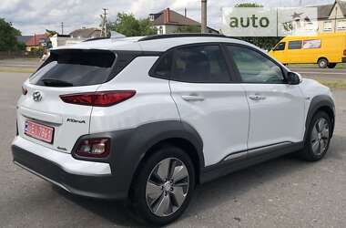 Позашляховик / Кросовер Hyundai Kona 2018 в Дубні