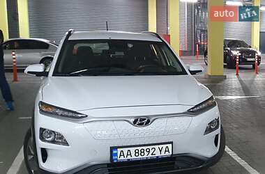 Внедорожник / Кроссовер Hyundai Kona 2019 в Киеве