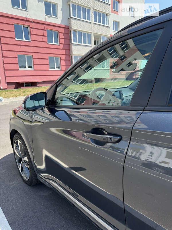 Внедорожник / Кроссовер Hyundai Kona 2018 в Виннице