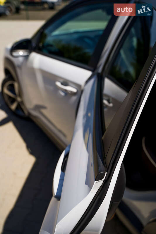 Внедорожник / Кроссовер Hyundai Kona 2018 в Нововолынске