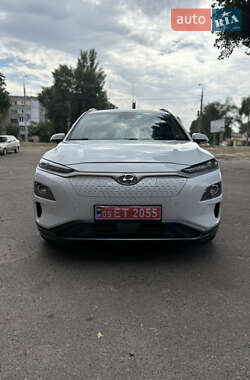 Внедорожник / Кроссовер Hyundai Kona 2019 в 