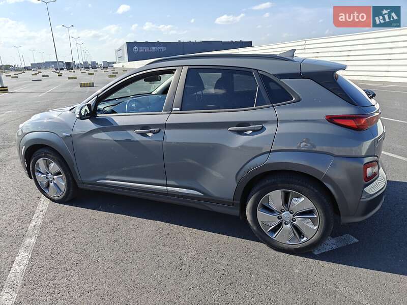 Внедорожник / Кроссовер Hyundai Kona 2020 в Львове