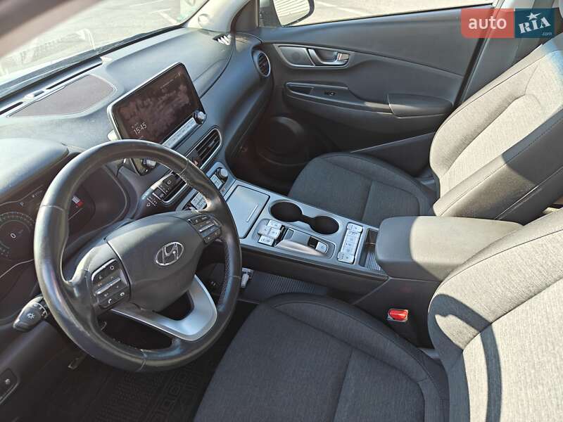 Внедорожник / Кроссовер Hyundai Kona 2020 в Львове