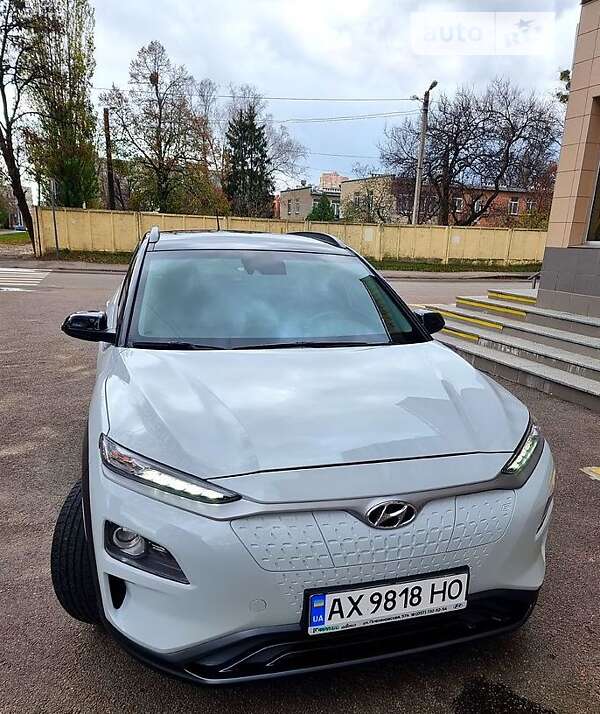 Внедорожник / Кроссовер Hyundai Kona 2019 в Львове