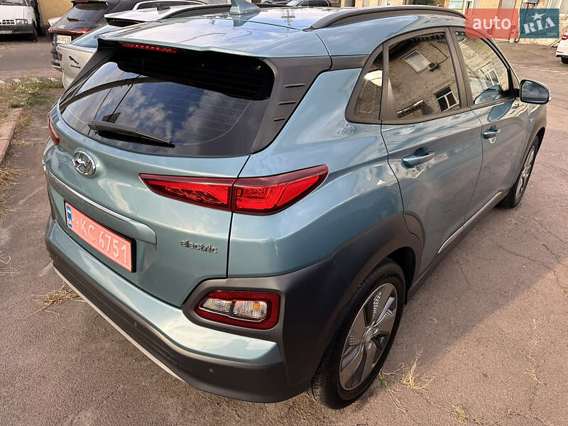 Внедорожник / Кроссовер Hyundai Kona 2019 в Киеве