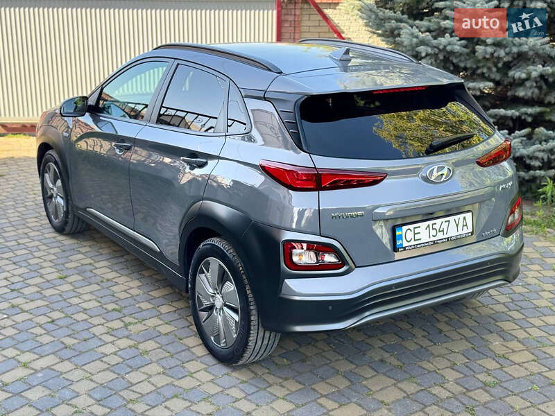 Позашляховик / Кросовер Hyundai Kona 2019 в Чернівцях