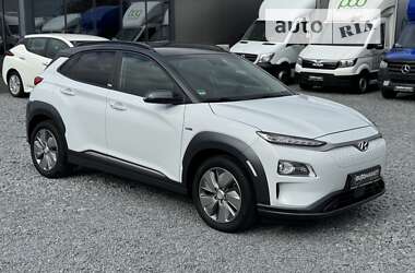 Внедорожник / Кроссовер Hyundai Kona 2020 в Ровно