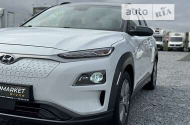 Внедорожник / Кроссовер Hyundai Kona 2020 в Ровно