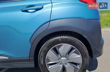 Внедорожник / Кроссовер Hyundai Kona 2020 в Ровно