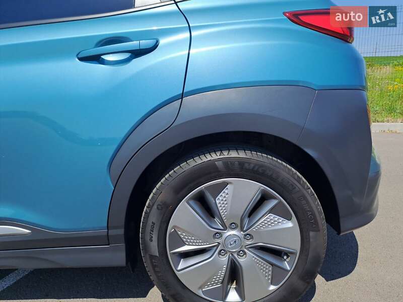 Внедорожник / Кроссовер Hyundai Kona 2020 в Ровно