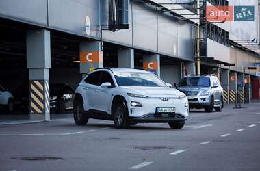 Внедорожник / Кроссовер Hyundai Kona 2018 в Киеве