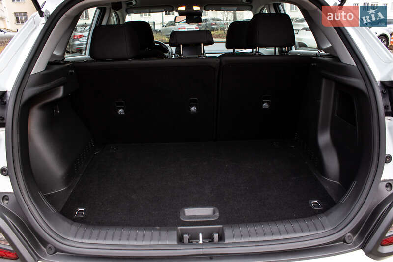 Позашляховик / Кросовер Hyundai Kona 2019 в Львові